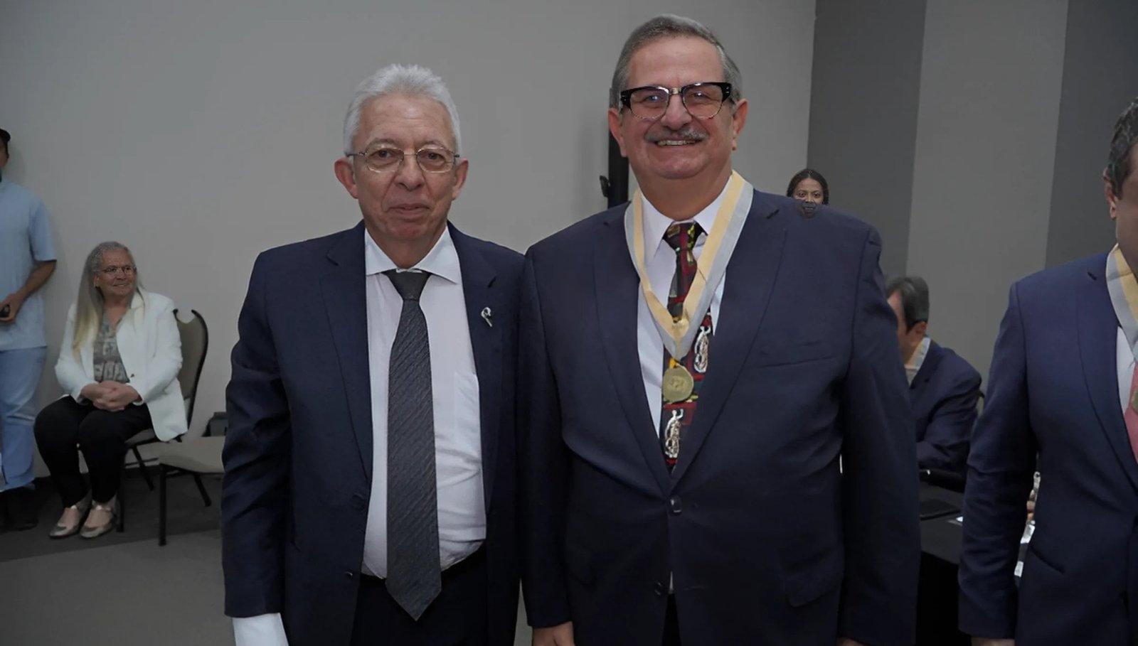 Imagem de Capa Notícia - Desembargador Fernando Cerqueira é agraciado com a Medalha de Mérito da Escola Nacional da Magistratura