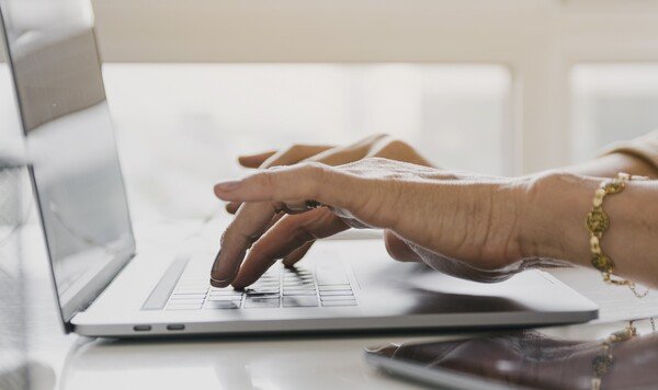 Imagem de capa - Esmape convida especialistas em áreas do Direito a se inscreverem no Repositório de Mulheres Juristas