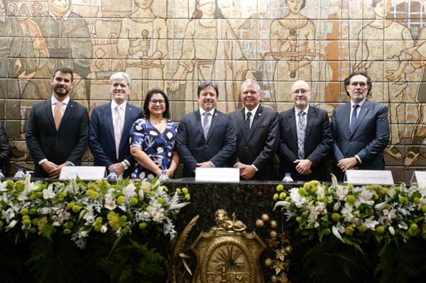 imagem de capa - CGJ-PE celebra seus 53 anos de instalação