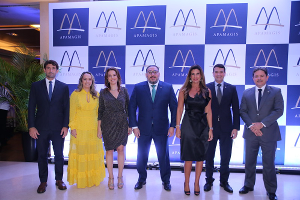 imagem de capa - Presidente da AMEPE representa a entidade na posse da Diretoria Executiva e do Conselho Consultivo da Apamagis
