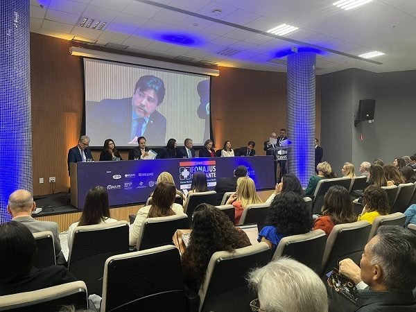 imagem de capa - Em seminário do Fonajus Itinerante, presidente da AMEPE