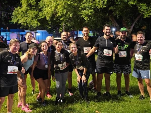 imagem de capa - Juízes e juízas da AMEPE participam da corrida Night Run - Recife. Confira as fotos