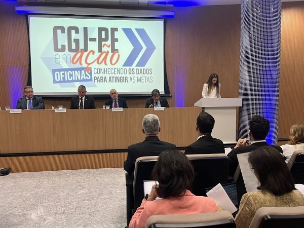 imagem de capa - Presidente da AMEPE participa da abertura do CGJ em Ação